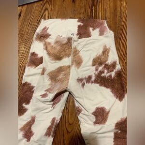 We Wore What cowprint soft workout leggings size medium perfect condition